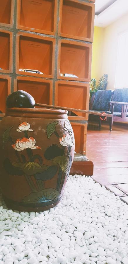 The Local Homestay Ho Chi Minh-stad Buitenkant foto